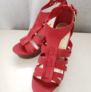 Guess Red Wedges